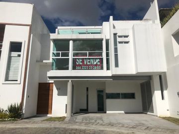 Casa en Venta en Lomas de Angelópolis II