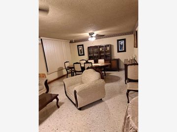 Casa en Venta en Loma Larga