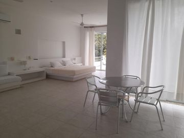 Venta casa club el peñon, en girardot