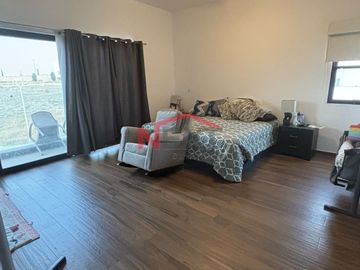 CASA EN VENTA AL SUR DE SALTILLO
