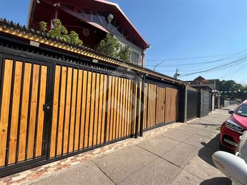 Casa en Venta en Domingo Tocornal/ Juan de Dios Malebrán