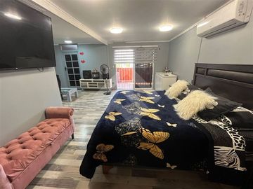 Casa en Venta en Domingo Tocornal/ Juan de Dios Malebrán