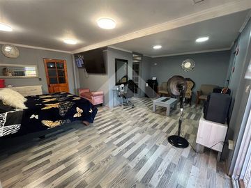 Casa en Venta en Domingo Tocornal/ Juan de Dios Malebrán