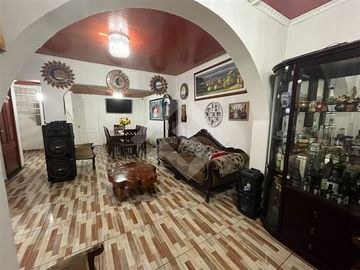 Casa en Venta en Domingo Tocornal/ Juan de Dios Malebrán