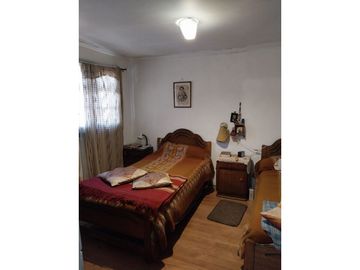 Se vende casa esquina  Salvador Allende, Lo Espejo