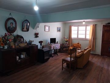 Se vende casa esquina  Salvador Allende, Lo Espejo