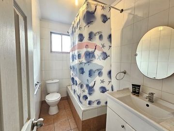 Casa esquina con local comercial
