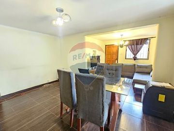 Casa esquina con local comercial