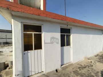 CASA EN VENTA EN ESQUINA COL. CONSTITUCION DE 1917