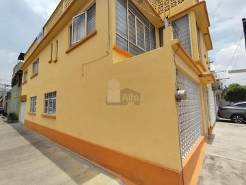 CASA EN VENTA EN ESQUINA COL. CONSTITUCION DE 1917