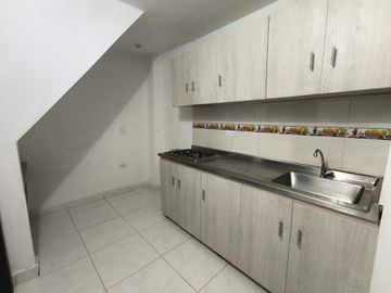 ARRIENDO de APARTAESTUDIO en MedellÃ­n