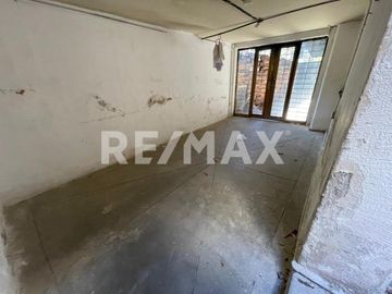 Casa Comercial en Venta - (3)