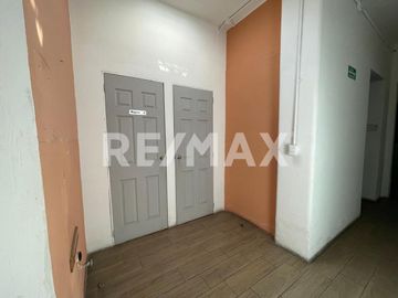 Casa Comercial en Venta - (3)
