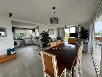 Amplia y Cómoda Casa Mediterránea en Sector Exclusivo de Serena Golf
