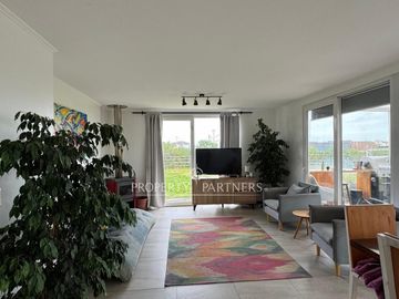 Amplia y Cómoda Casa Mediterránea en Sector Exclusivo de Serena Golf