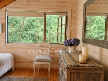 Casa orilla de Lago Panguipulli con playa exclusiva y vista al Volcán Villarrica