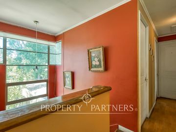 Venta de Gran Casa en Condominio, en el Corazón de Peñalolén