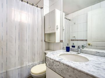 Venta de Gran Casa en Condominio, en el Corazón de Peñalolén