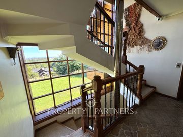 Hermosa propiedad en condominio Lomas del Carmen, con inmejorable vista.