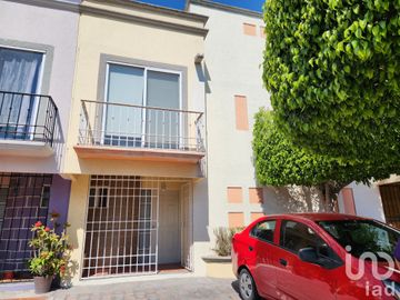 HACIENDA LA GLORIA, CASA EN VENTA