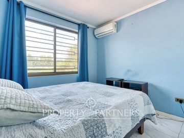 HERMOSA CASA EN VENTA, A PASOS DEL METRO QUILIN, CONDOMINIO EN PEÑALOLEN