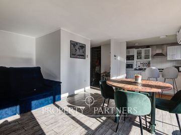 Duplex en Luis Thayer Ojeda, Metro Tobalaba, Providencia
