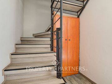 Duplex en Luis Thayer Ojeda, Metro Tobalaba, Providencia