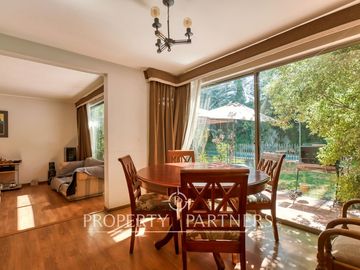 Las Pircas de Peñalolén, Venta de Gran Casa en sector exclusivo y con hermosa vista hacia Santiago.