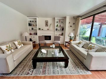Bellísima casa en condominio