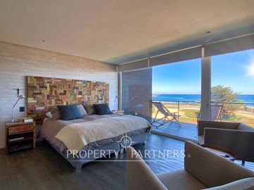 Pichilemu, Espectacular Casa en Primera línea