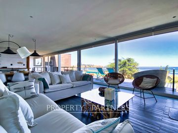 Pichilemu, Espectacular Casa en Primera línea