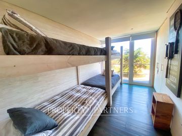 Pichilemu, Espectacular Casa en Primera línea