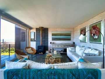 Pichilemu, Espectacular Casa en Primera línea