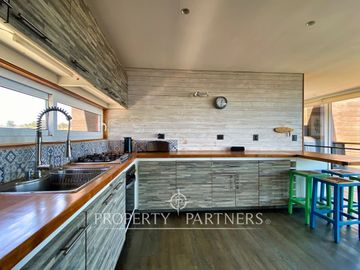 Pichilemu, Espectacular Casa en Primera línea
