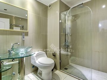 Arriendo de hotel equipado de 6 niveles con 21 departamentos, llegar e instalarse