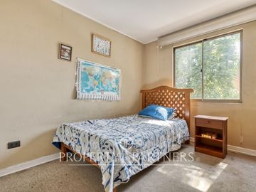 VENTA DE CASA EN CONDOMINIO SECTOR QUEBRADA DE MACUL DE PEÑALOLÉN.