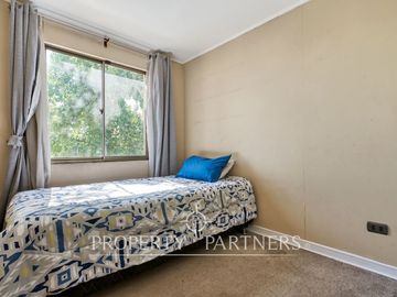 VENTA DE CASA EN CONDOMINIO SECTOR QUEBRADA DE MACUL DE PEÑALOLÉN.