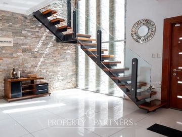 Moderna Casa en Santa Teresa