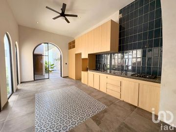 Casa Mérida Centro, Totalmente Remodelada – Historia y Confort en el Barrio de Santiago
