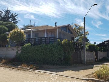 El Quisco, casa en buen sector