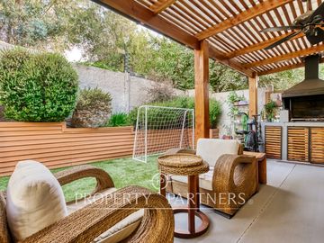 Precio oportunidad! Casa en exclusivo condominio de 8 casas en La Reina Alta!