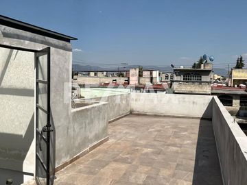 CASA EN VENTA EN TOLUCA - (3)