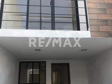 CASA EN VENTA EN TOLUCA - (3)