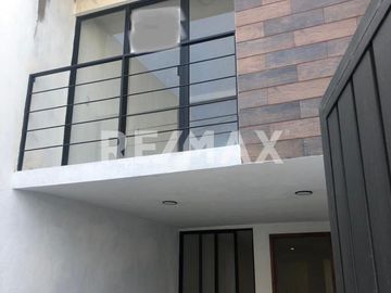 CASA EN VENTA EN TOLUCA - (3)