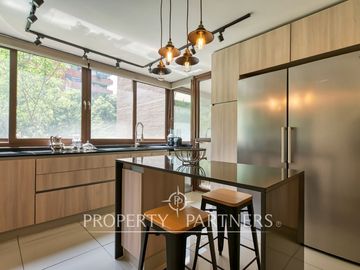 Estupendo departamento , con terminaciones de primer nivel, en exclusivo sector de Las Condes, 2D2B 3E1B a pasos del parque Juan Pablo II