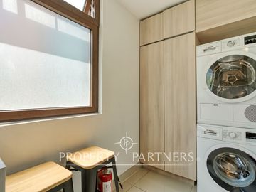 Estupendo departamento , con terminaciones de primer nivel, en exclusivo sector de Las Condes, 2D2B 3E1B a pasos del parque Juan Pablo II