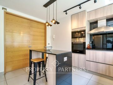 Estupendo departamento , con terminaciones de primer nivel, en exclusivo sector de Las Condes, 2D2B 3E1B a pasos del parque Juan Pablo II