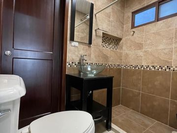 AMPLIA CASA EN VENTA FRAC. PASO REAL