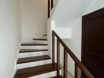 AMPLIA CASA EN VENTA FRAC. PASO REAL