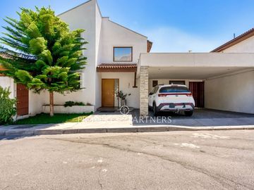 ¡Gran Oportunidad en Condominio Cumbres Peñalolén!